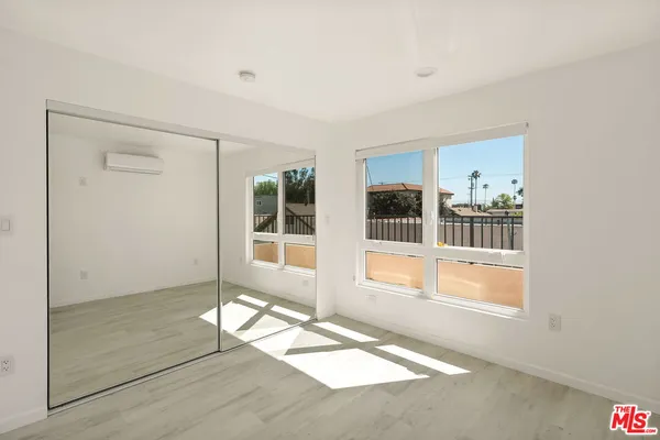 $2,295 | 435-unit A West Elk Avenue, Glendale, CA 91204