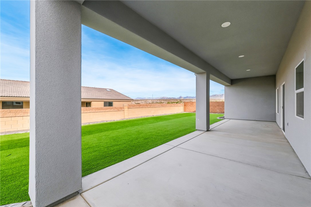 2385 Corwin Road Bullhead City, AZ 86442 - Photo 64 of 78 Patio