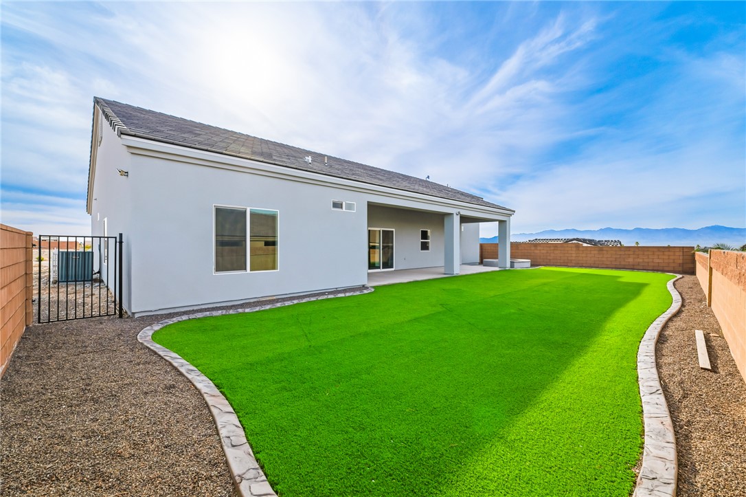 2385 Corwin Road Bullhead City, AZ 86442 - Photo 69 of 78 Yard