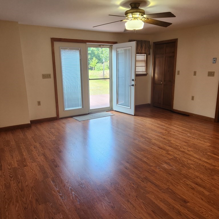 5 Ryan Road, Unit 2 Townsend, MA 01474 - Photo 4 of 13