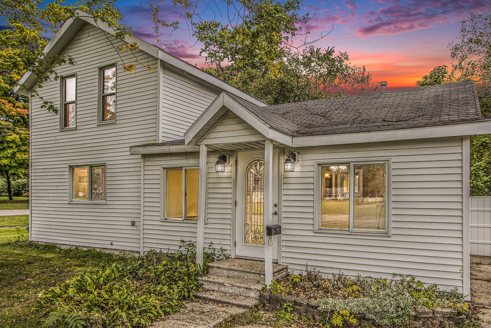 214 North George Street Decatur, MI 49045 - Photo 23 of 23 001_214ngeorge_1_twilight