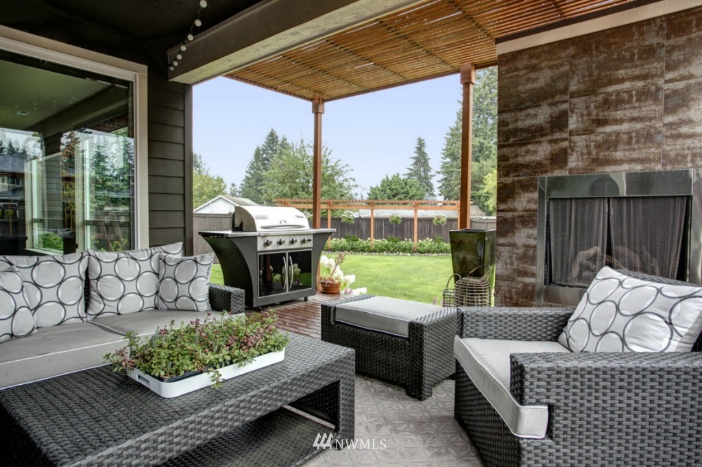 3813 Northeast 23rd Place Renton, WA 98056 - Photo 9 of 21 Gallery Image 9
