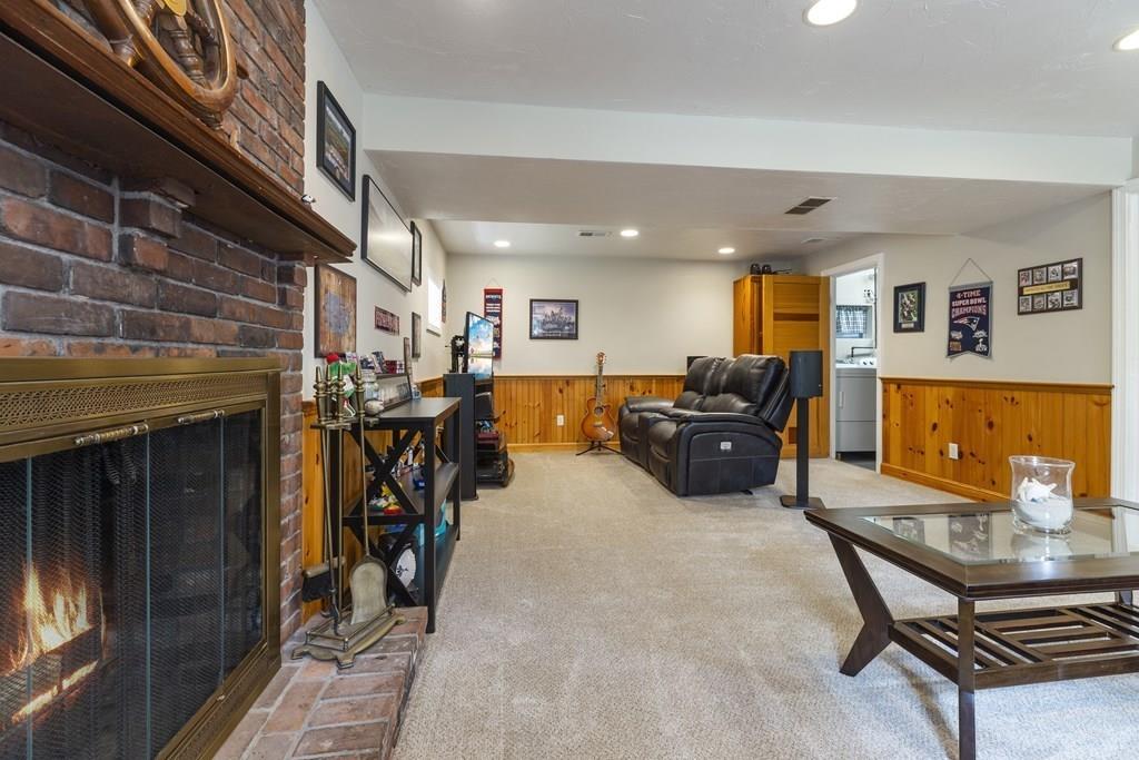 90 Jennings Road Holliston, MA 01746 - Photo 19 of 42 Gallery Image 19