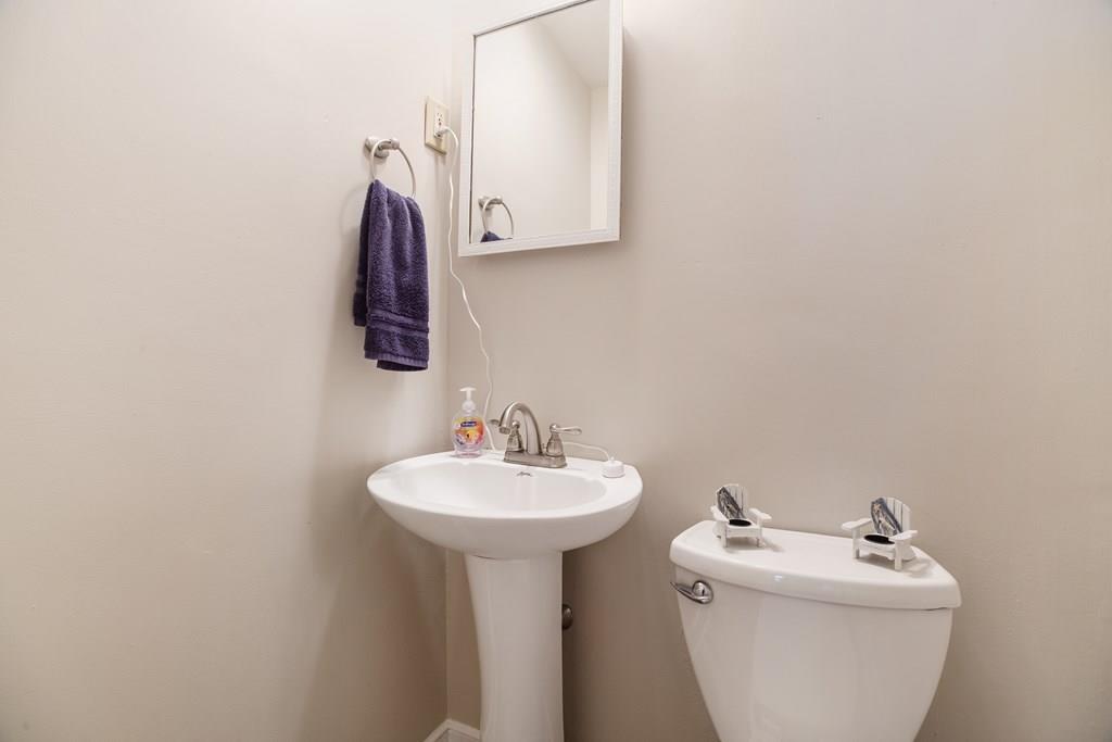 90 Jennings Road Holliston, MA 01746 - Photo 26 of 42 Gallery Image 26