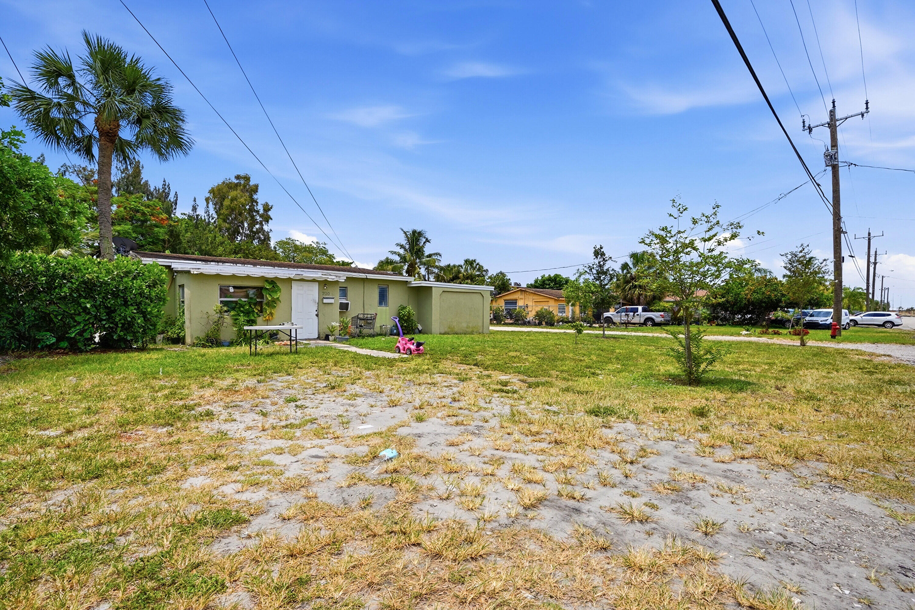 700 Southwest 8th Street Pompano Beach, FL 33060 - Photo 3 of 32 03_stl_0494