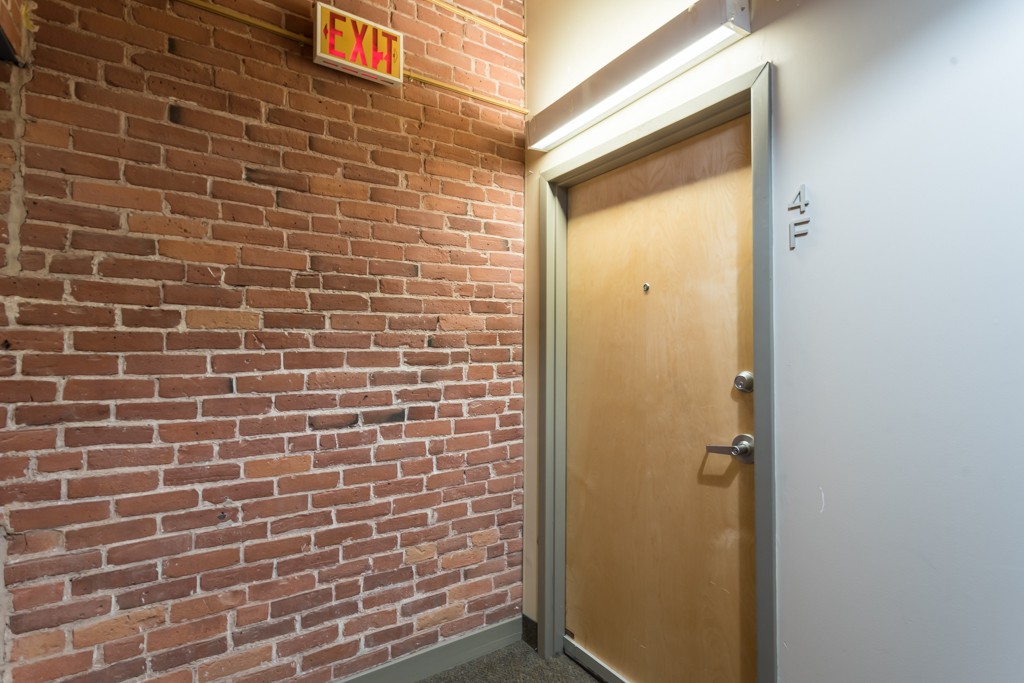 158-166 Chestnut Street, Unit 4F Springfield, MA 01103 - Photo 16 of 19