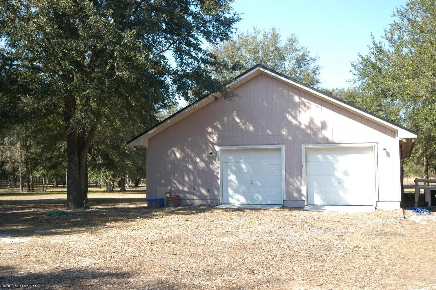 15355 Yellow Bluff Road Jacksonville, FL 32226 - Photo 8 of 10 Garage