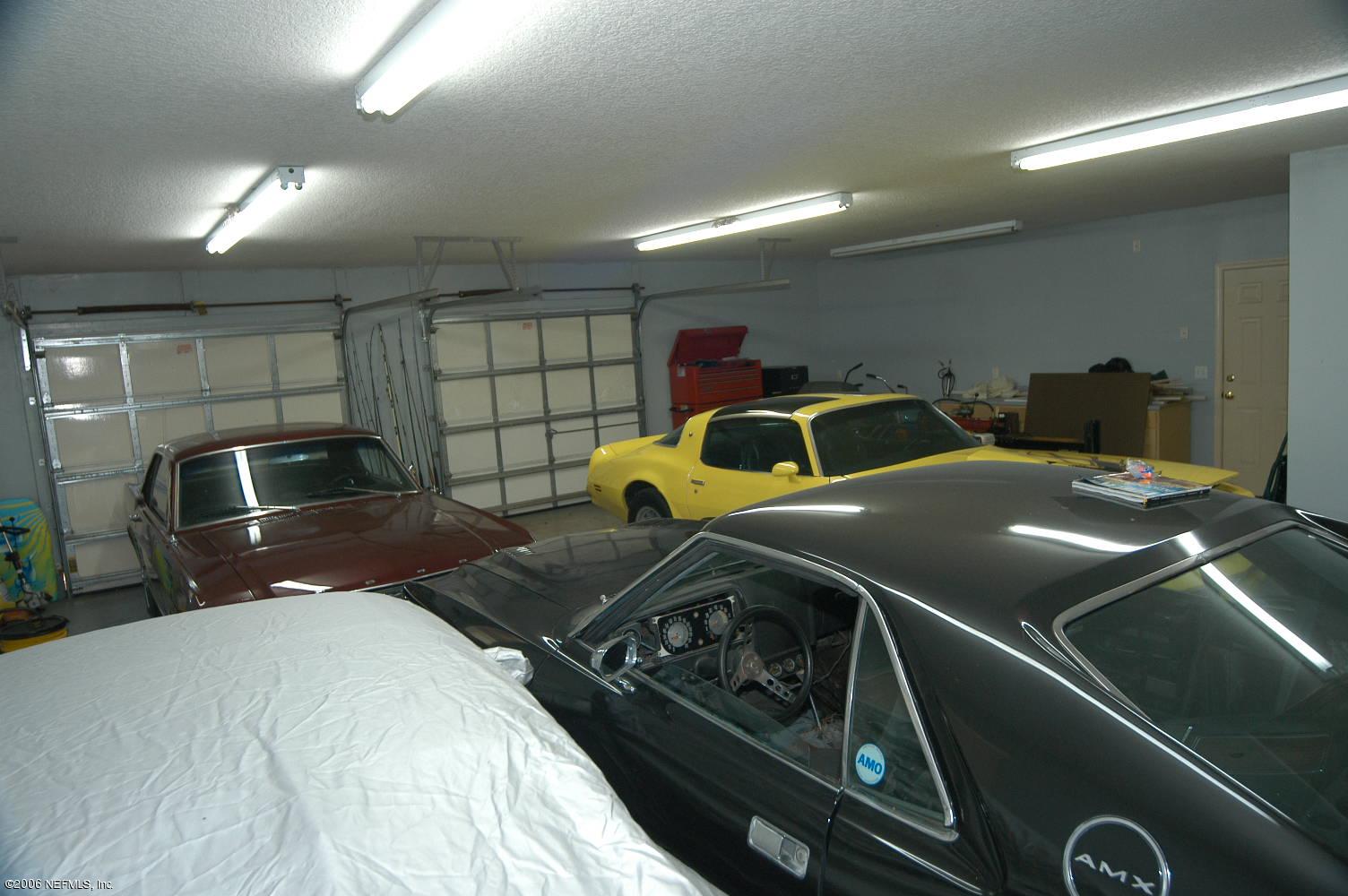 15355 Yellow Bluff Road Jacksonville, FL 32226 - Photo 10 of 10 Garage interior
