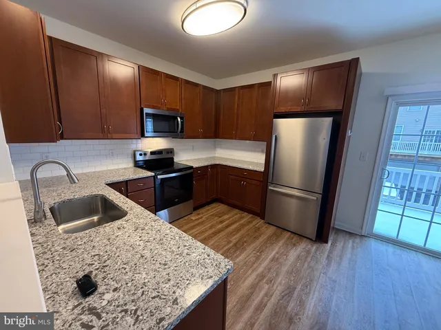 $2,600 | 417 Toftrees Drive, Middletown, DE 19709