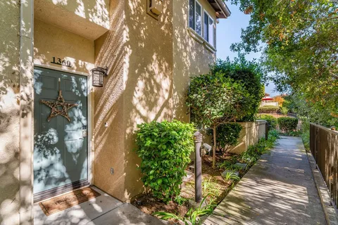 $775,000 | 1360 Ashton Park Lane, Newbury Park, CA 91320