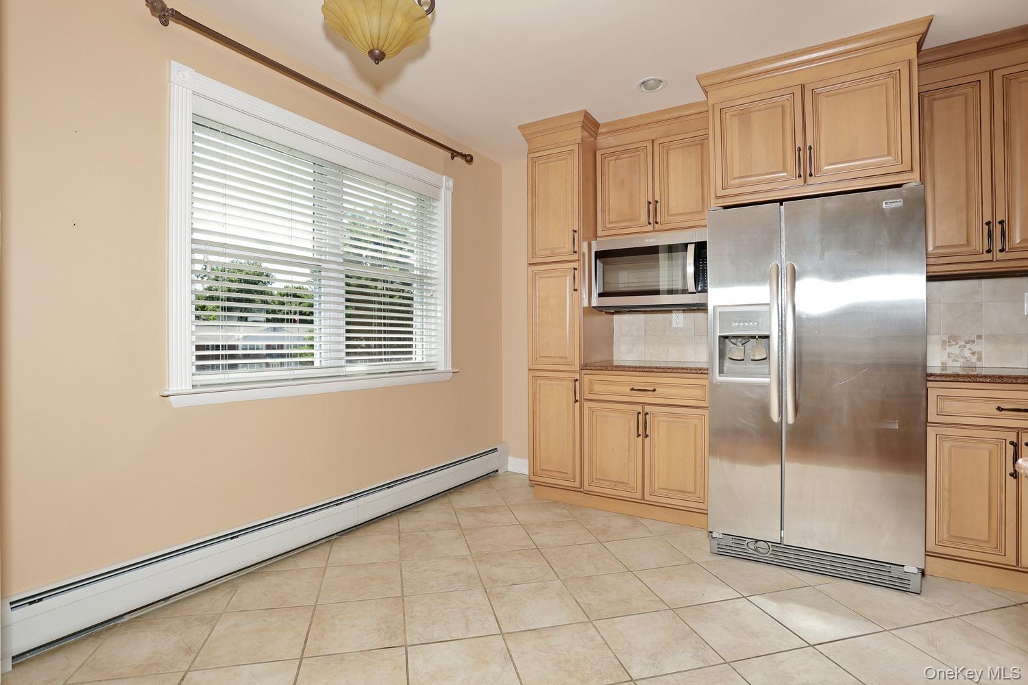 231 North Middletown Road, Unit H Pearl River, NY 10965 - Photo 5 of 25