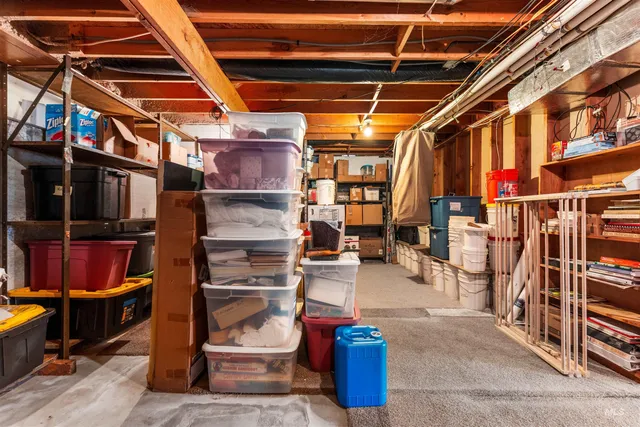 $799,900 | 149 Scriver Woods Road, Garden Valley, ID 83622