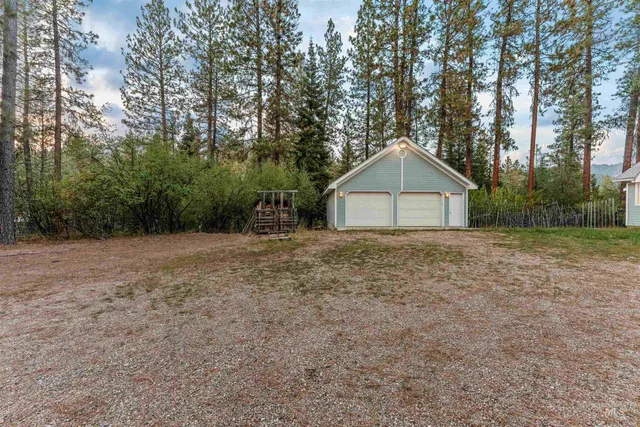 $799,900 | 149 Scriver Woods Road, Garden Valley, ID 83622