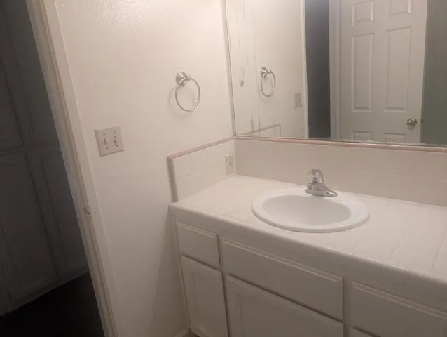 $1,125,000 | 590 West Escalon Avenue, Clovis, CA 93612