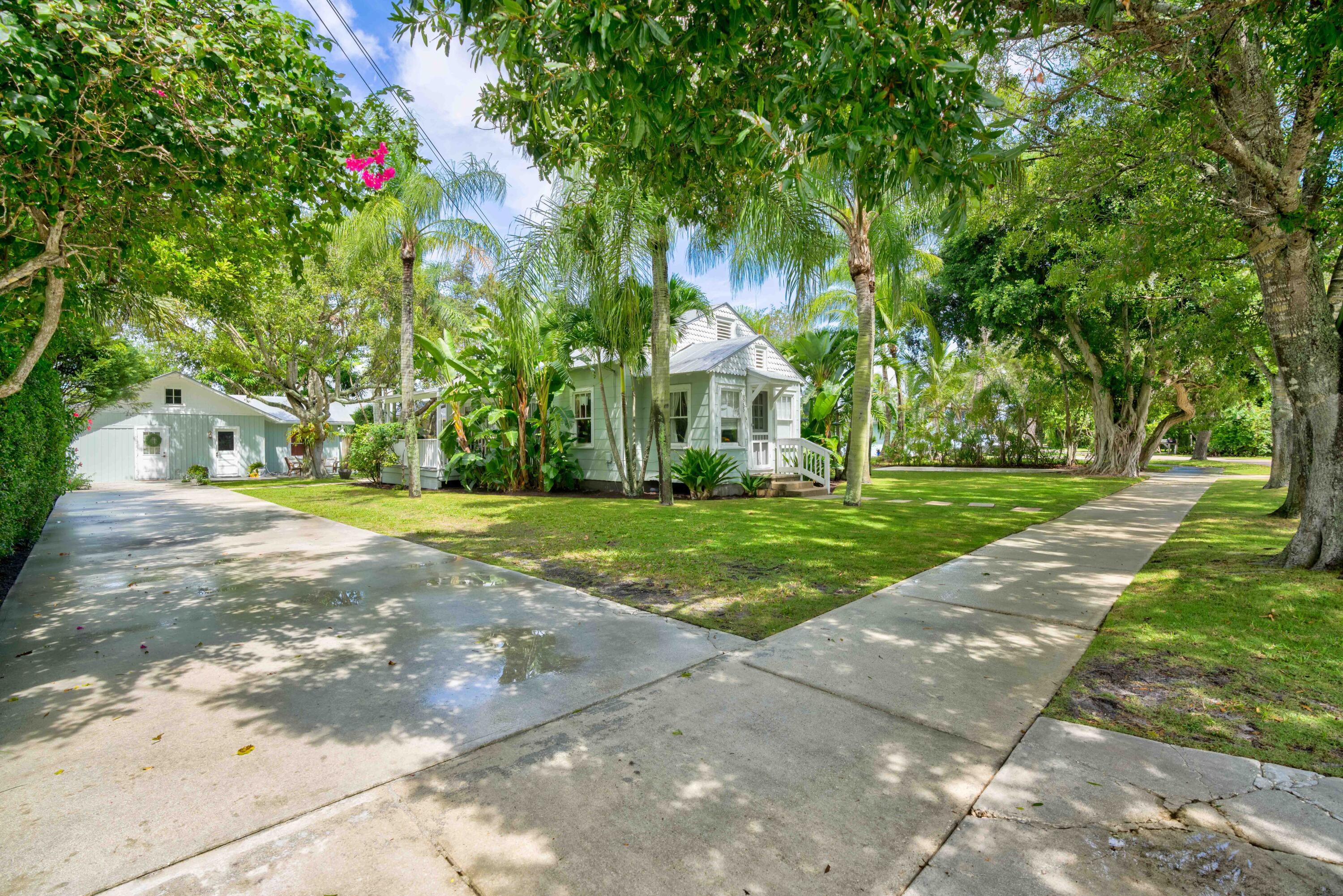 8955 Southeast Apollo Street Hobe Sound, FL 33455 - Photo 1 of 55 FF256043-C56F-4F05-9493-F866A1AAB3C0