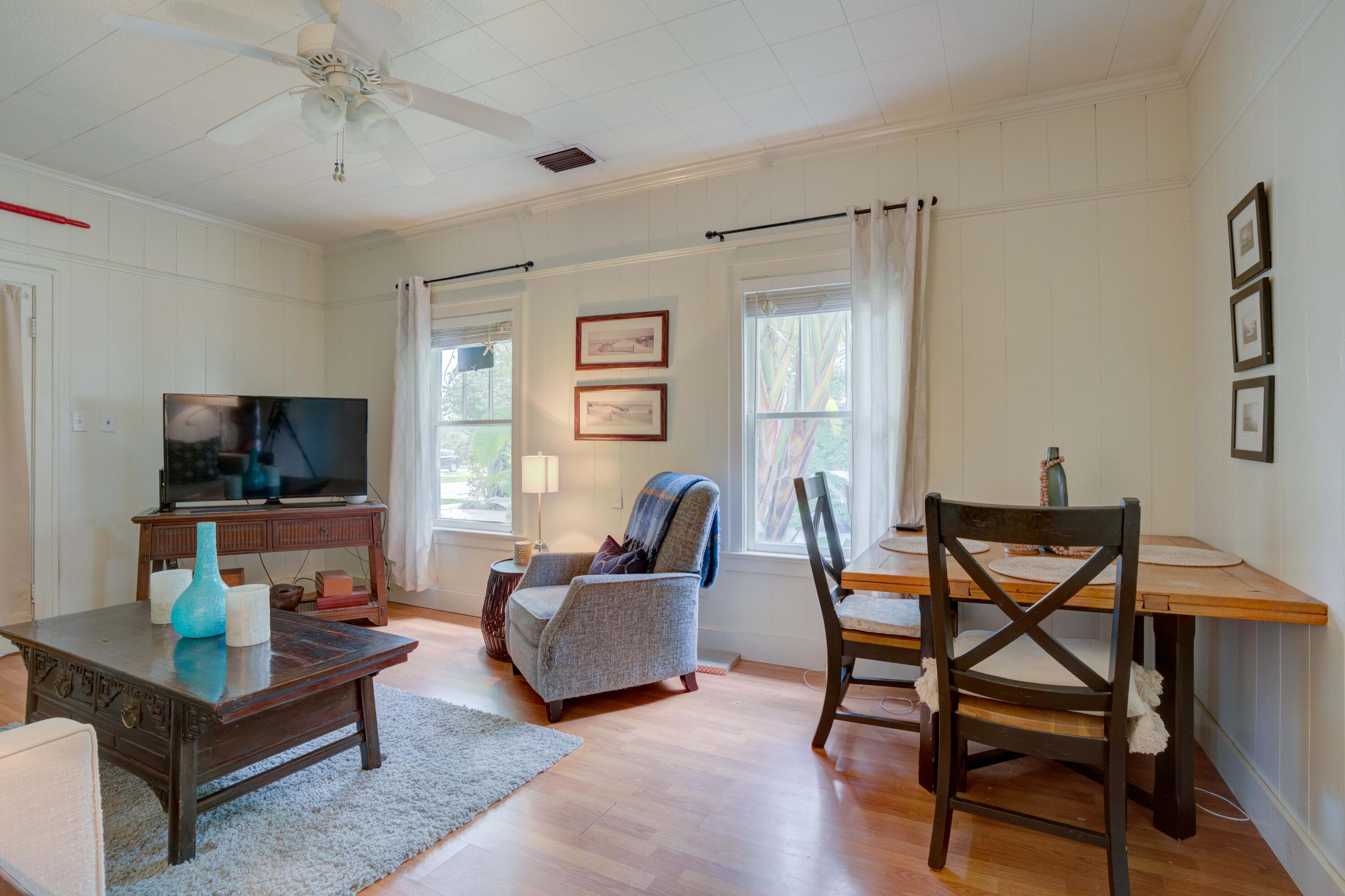 8955 Southeast Apollo Street Hobe Sound, FL 33455 - Photo 19 of 55 8C42CAFB-3FC9-4253-9985-B7D2A89E6FF6