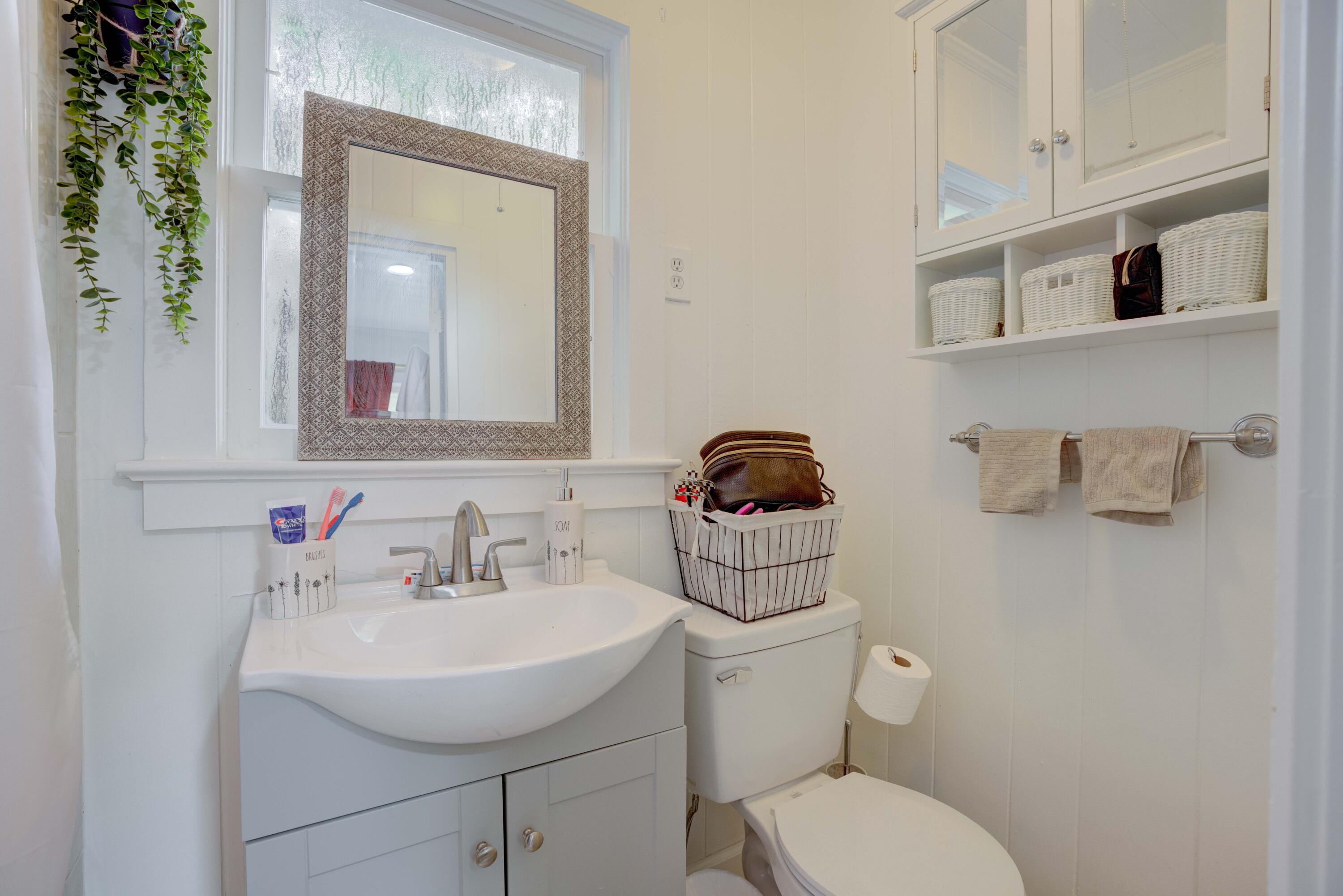 8955 Southeast Apollo Street Hobe Sound, FL 33455 - Photo 38 of 55 59247757-C513-4FAD-8648-EAA05A69B812
