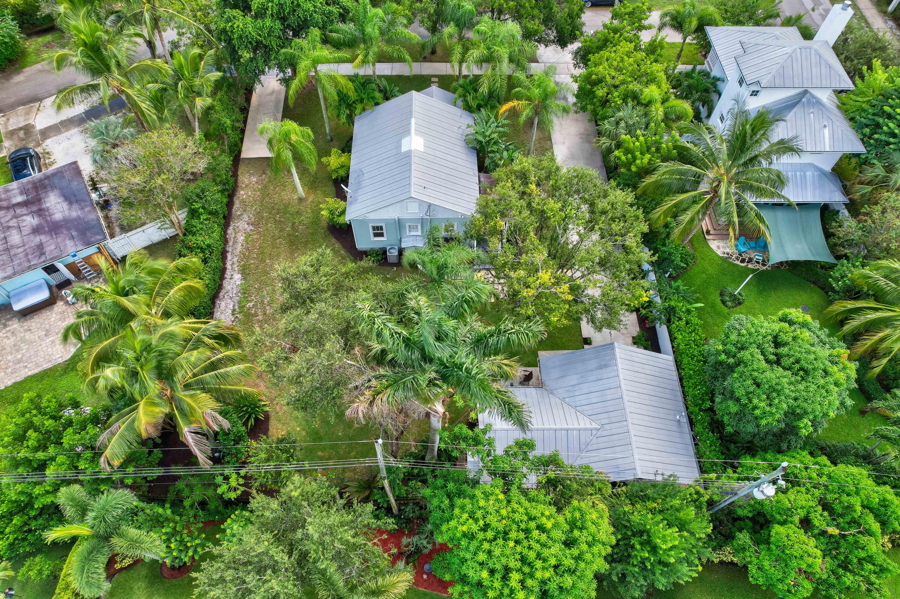 8955 Southeast Apollo Street Hobe Sound, FL 33455 - Photo 47 of 55 3CE9A2D4-70DA-4404-8418-07CCA3E9F059
