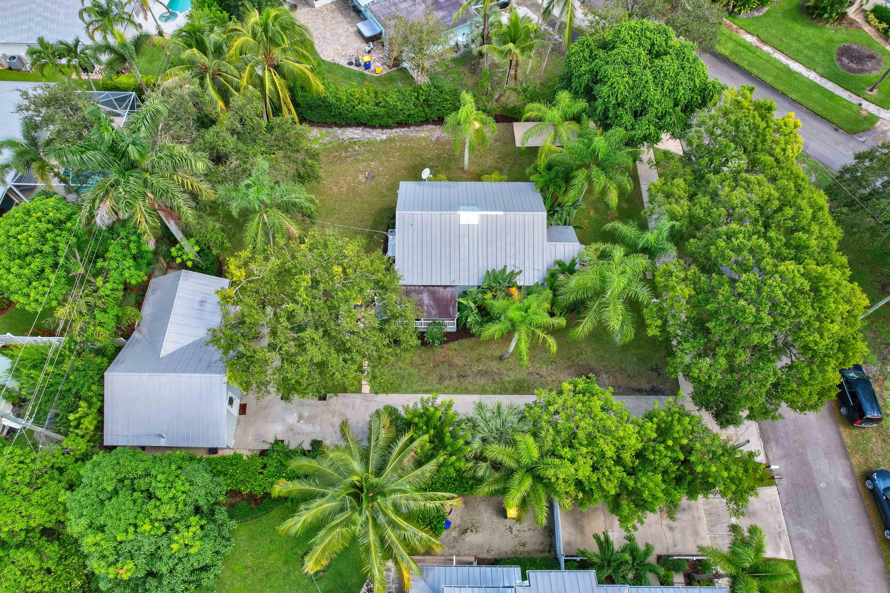 8955 Southeast Apollo Street Hobe Sound, FL 33455 - Photo 49 of 55 FBA85115-84BD-44FB-A77D-E48EF2FE798B