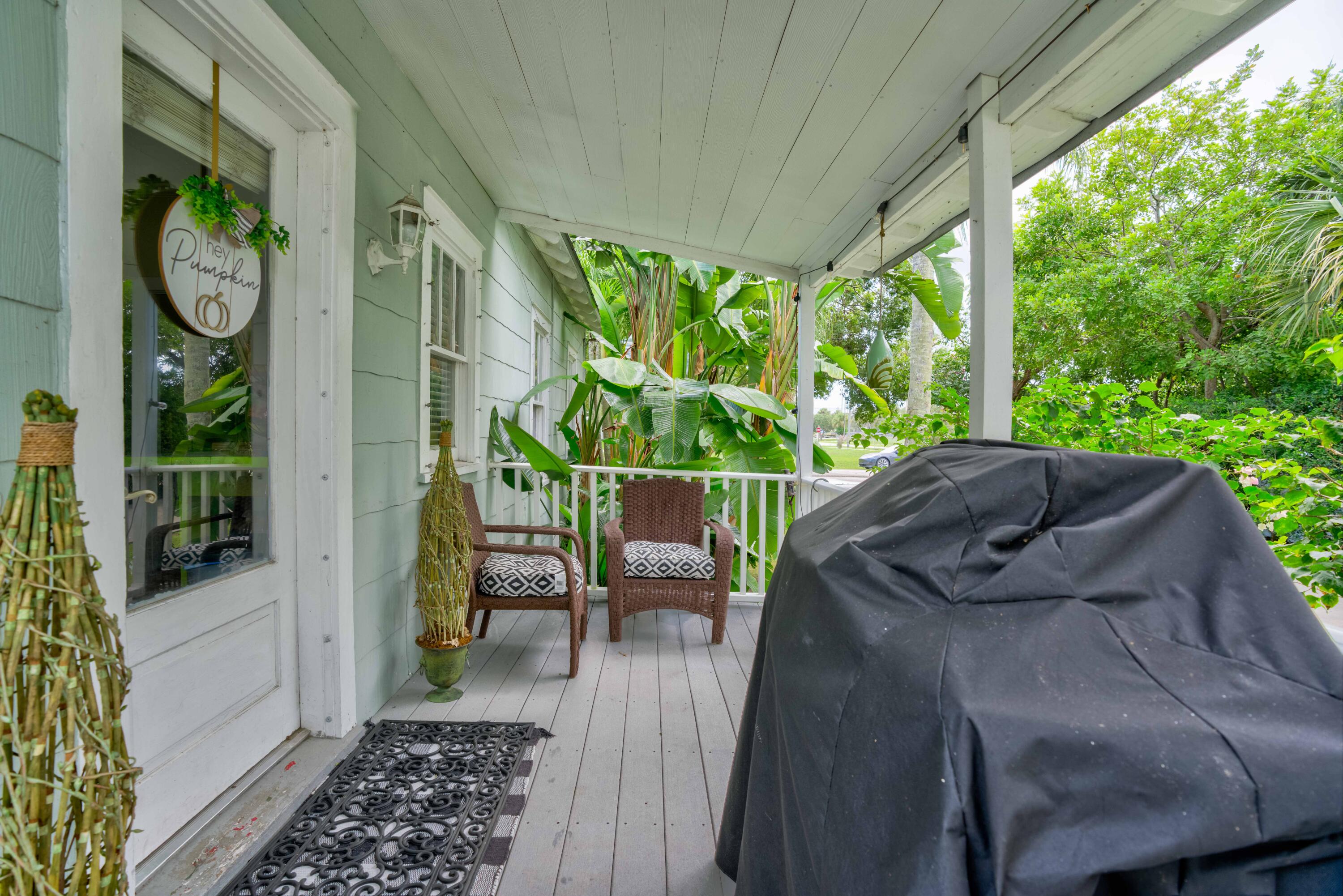 8955 Southeast Apollo Street Hobe Sound, FL 33455 - Photo 7 of 55 739E465F-A9CB-40DB-AD8D-C8D139D0959B