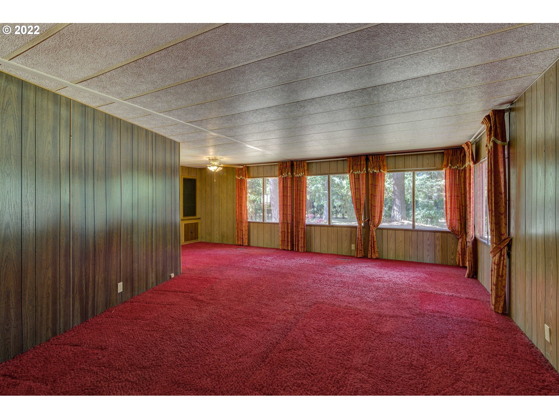 5803 Northeast 259th Street Ridgefield, WA 98642 - Photo 7 of 32 Living Room/Dining Room