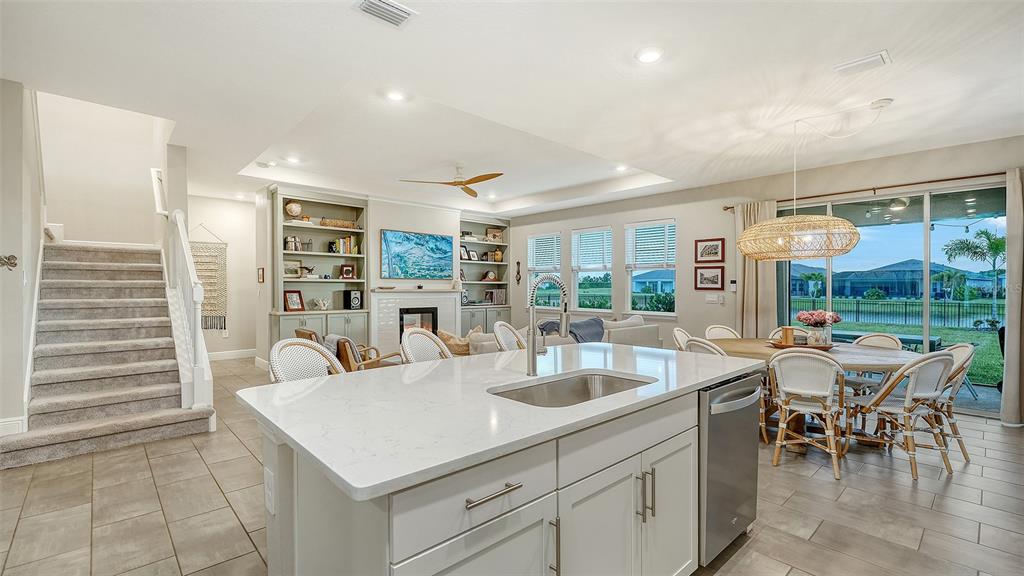 17832 Gulf Ranch Place Bradenton, FL 34211 - Photo 2 of 44