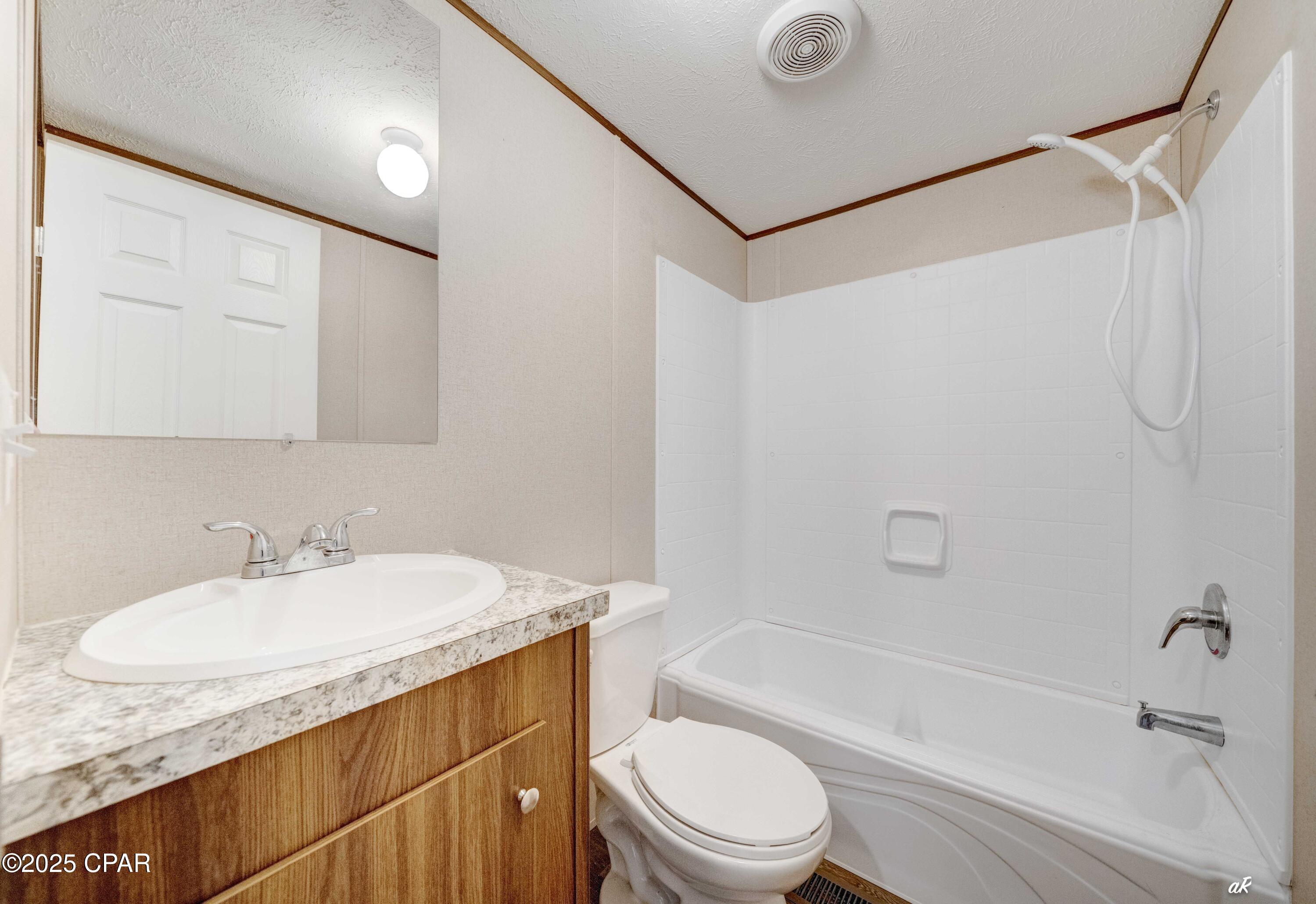 12539 Silver Lake Road Fountain, FL 32438 - Photo 13 of 23
