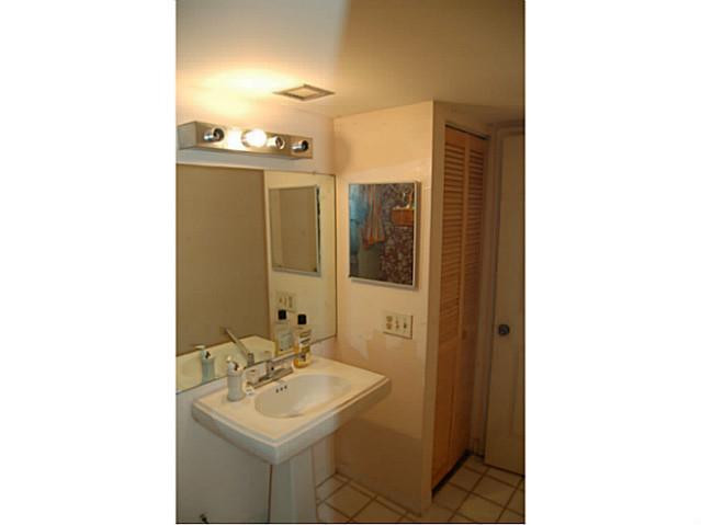 4164 Inverrary Drive, Unit 812 Lauderhill, FL 33319 - Photo 5 of 14 Bathroom