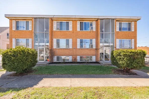 $890,000 | 325 Pike Street, Reading, OH 45215