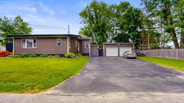 $359,000 | 26 Columbia Street, Lewiston, ME 04240