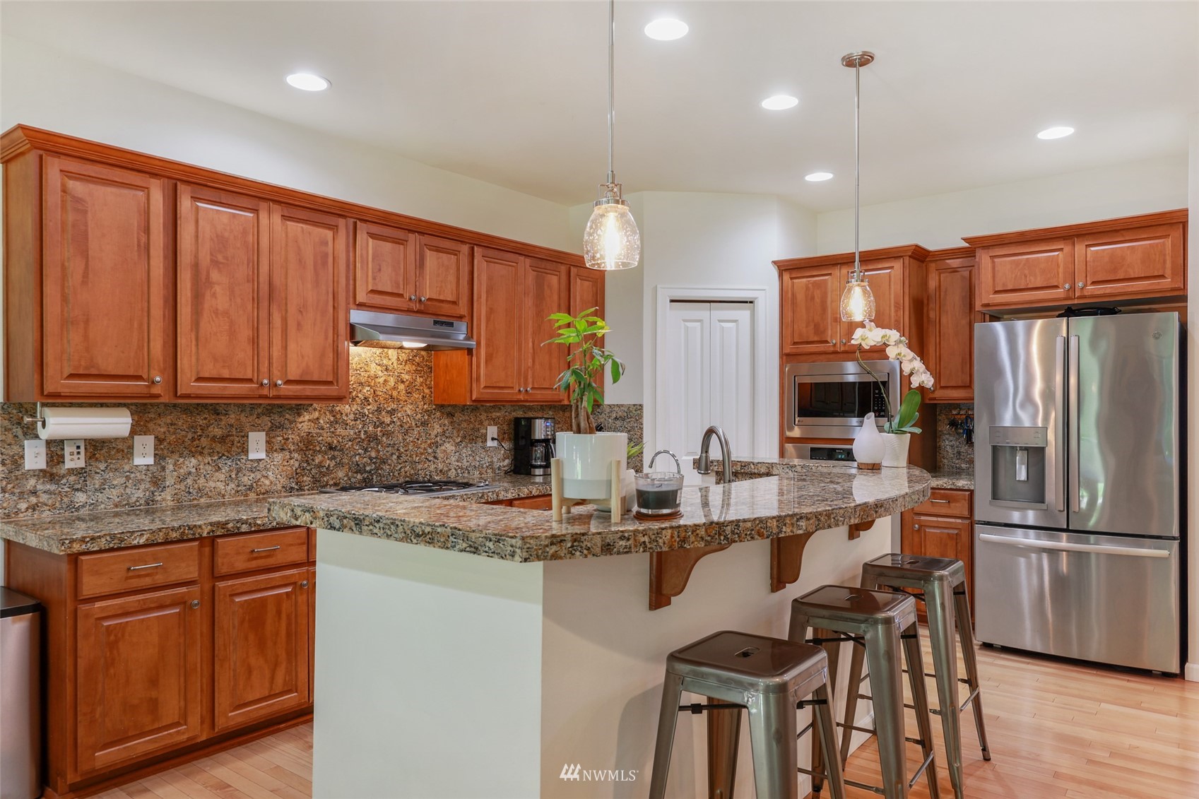 4704 Rutherford Circle Southwest Port Orchard, WA 98367 - Photo 7 of 37 Gallery Image 7