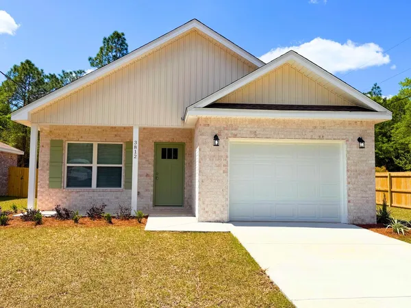 $269,000 | 3812 Golden Acres Circle, Crestview, FL 32539