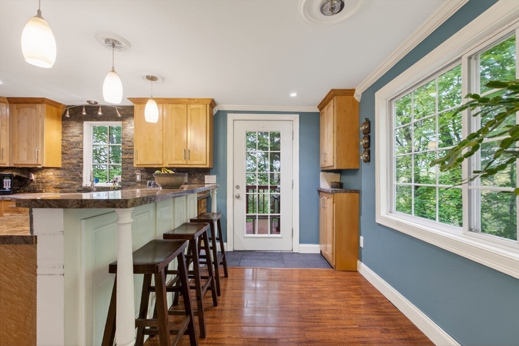 48 Westview Road Worcester, MA 01602 - Photo 10 of 37