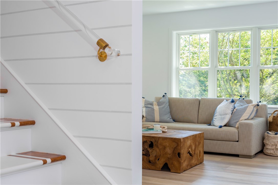 331 Shore Road Westerly, RI 02891 - Photo 7 of 37