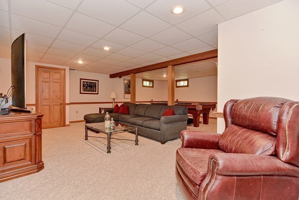16 Jefferson Road Franklin, MA 02038 - Photo 27 of 41 Gallery Image 27