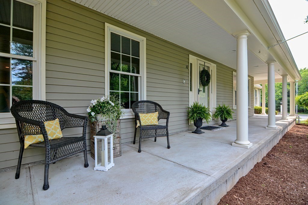 16 Jefferson Road Franklin, MA 02038 - Photo 3 of 41 Gallery Image 3