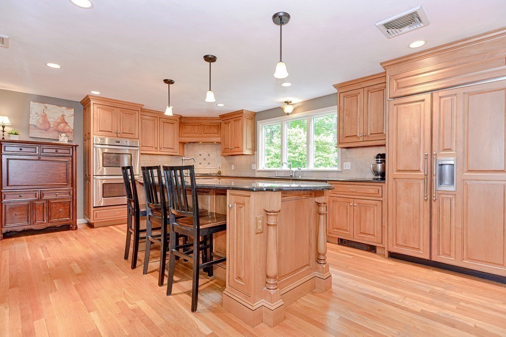 16 Jefferson Road Franklin, MA 02038 - Photo 7 of 41 Gallery Image 7