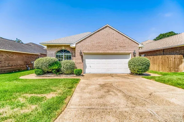$417,000 | 3023 Oak Pointe Drive, Pensacola, FL 32505