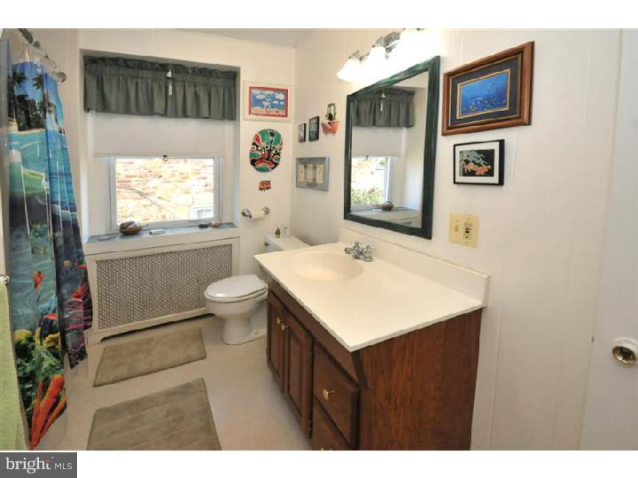 403 Vernon Road Jenkintown, PA 19046 - Photo 23 of 25 Bathroom