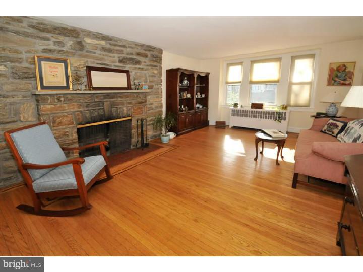 403 Vernon Road Jenkintown, PA 19046 - Photo 6 of 25 Living Room