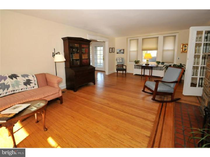 403 Vernon Road Jenkintown, PA 19046 - Photo 7 of 25 Living Room