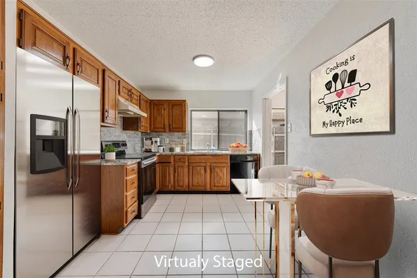 $2,795 | 10906 Listi Drive, Dallas, TX 75238