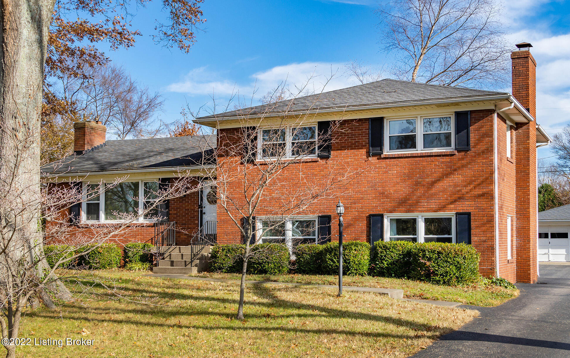 2413 Rudy Lane Louisville, KY 40207 - Photo 6 of 41 2413-Rudy-Ln_006