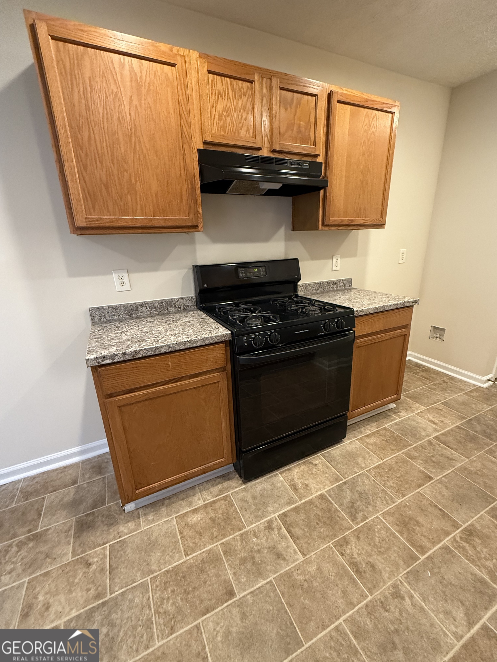 2035 Lakeside Circle Covington, GA 30016 - Photo 12 of 41