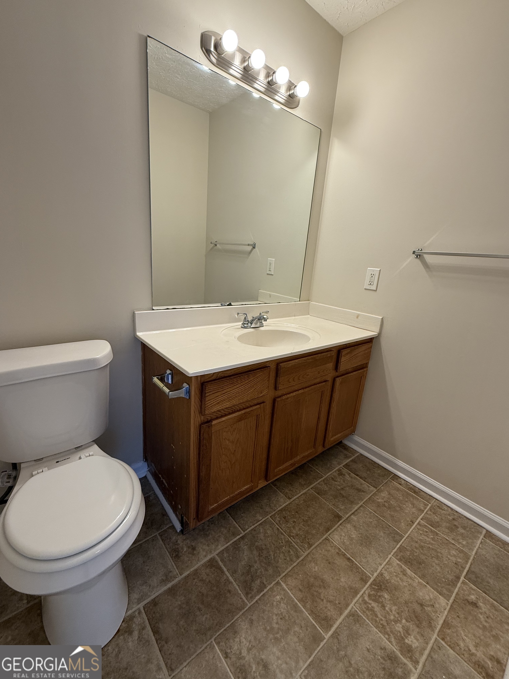 2035 Lakeside Circle Covington, GA 30016 - Photo 18 of 41