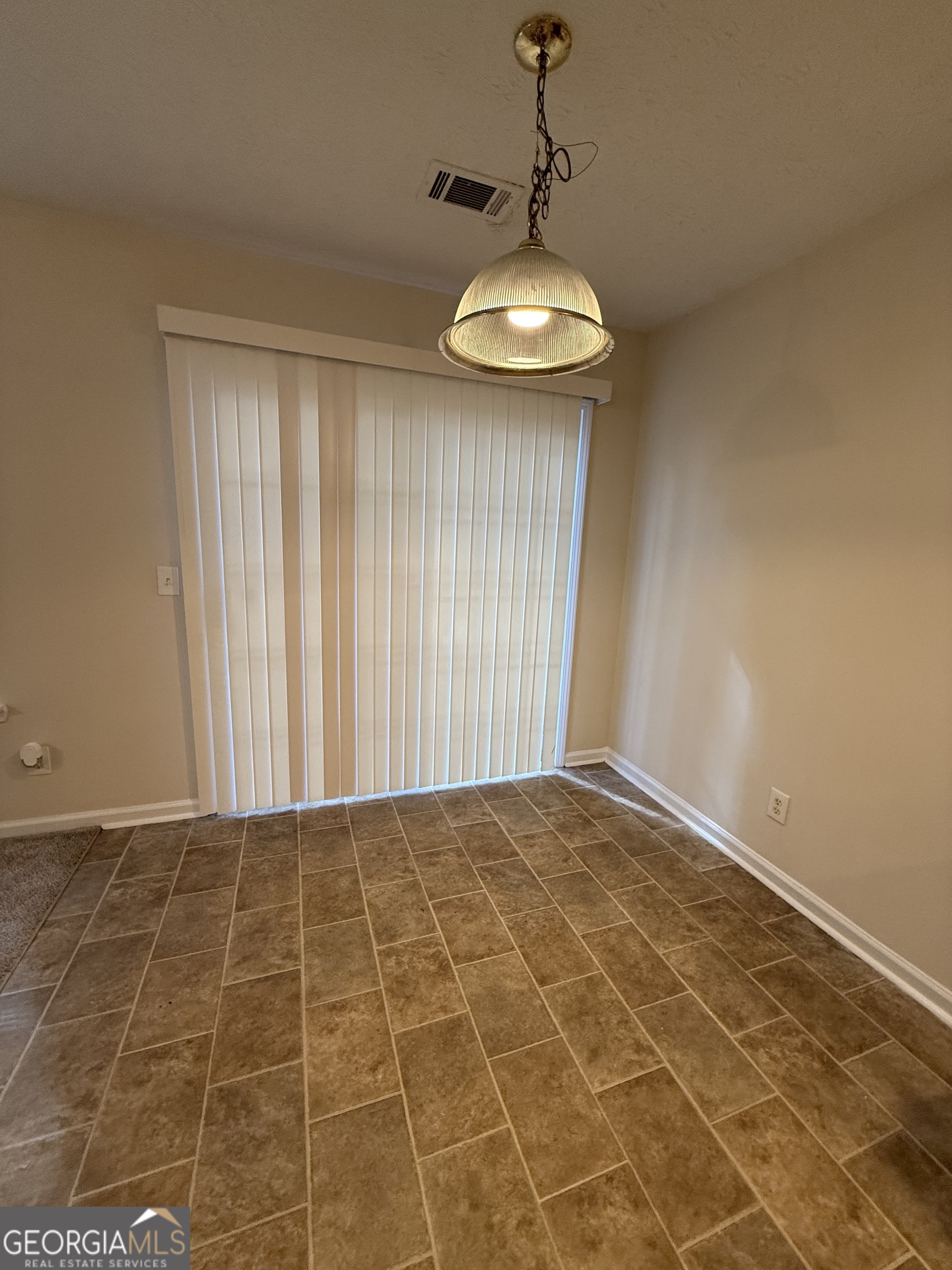 2035 Lakeside Circle Covington, GA 30016 - Photo 7 of 41