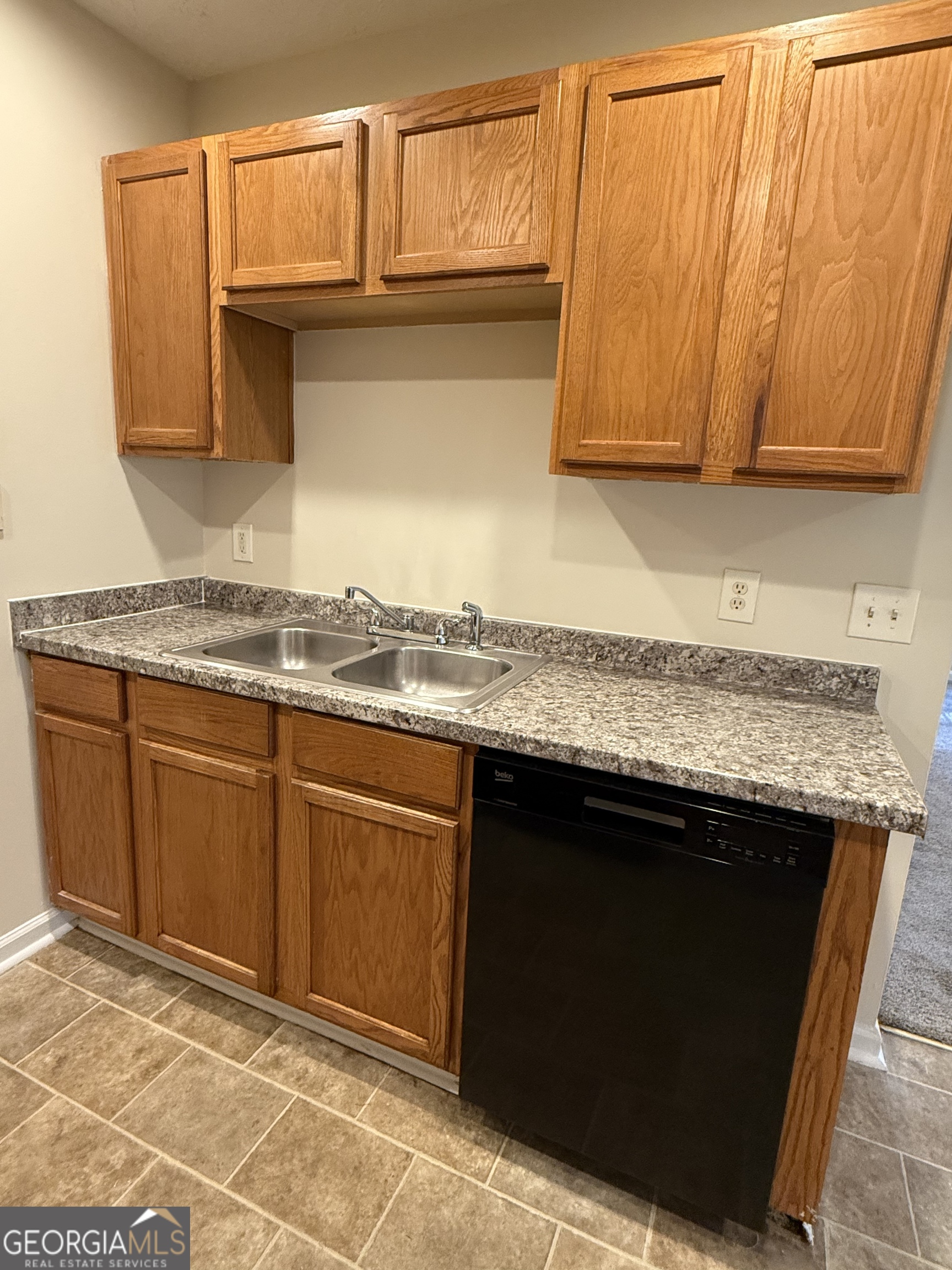 2035 Lakeside Circle Covington, GA 30016 - Photo 9 of 41