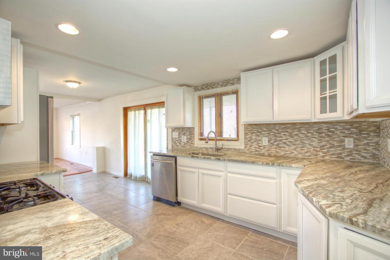301 German Hill Road Baltimore, MD 21222 - Photo 1 of 28 Kitchen