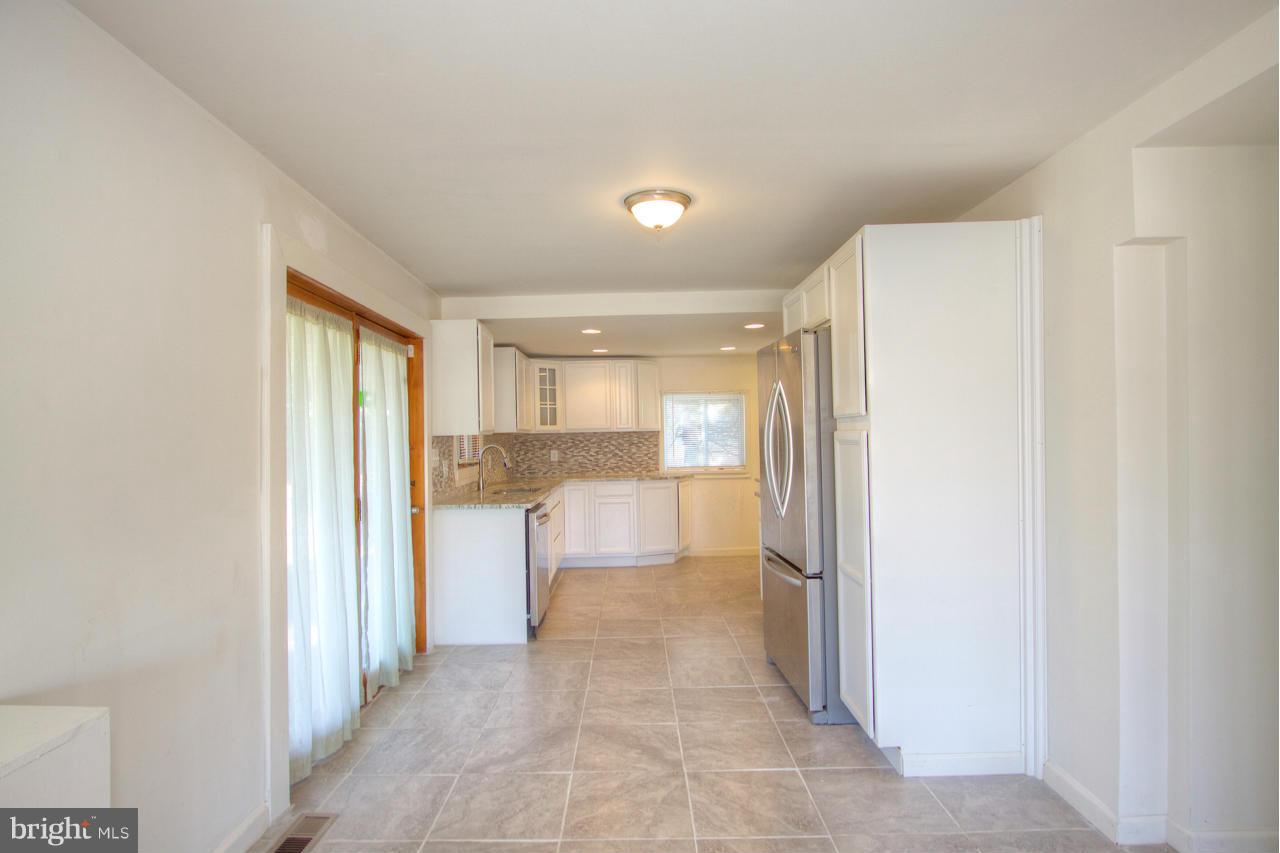 301 German Hill Road Baltimore, MD 21222 - Photo 11 of 28 Kitchen