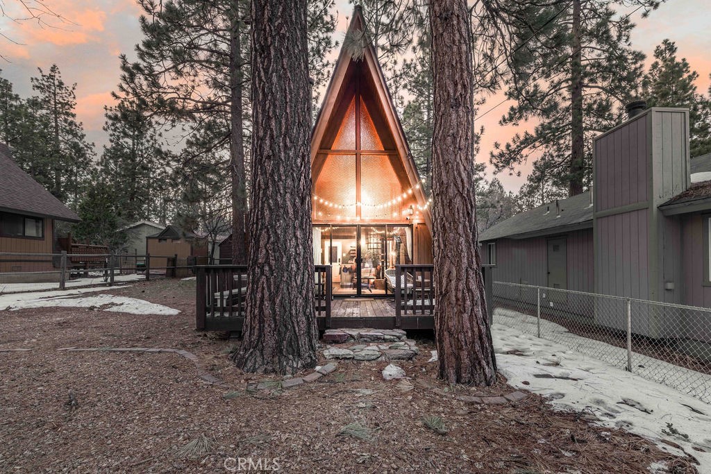 446 Riverside Avenue Sugarloaf, CA 92386 - Photo 2 of 29